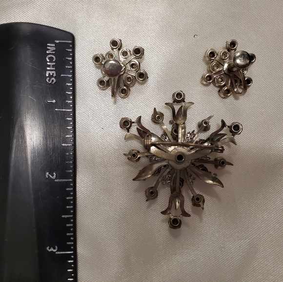 Vintage Jewelry Set, Vintage Earrings Clear Rhinestones, Vtg Brooch Rhinestones - Picture 8 of 11